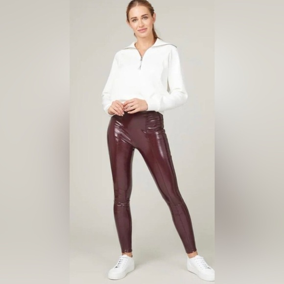 - SPANXshape Faux Leather patent leggings- size M - Picture 4 of 16